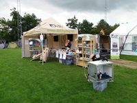 beige opvouwtent met logo